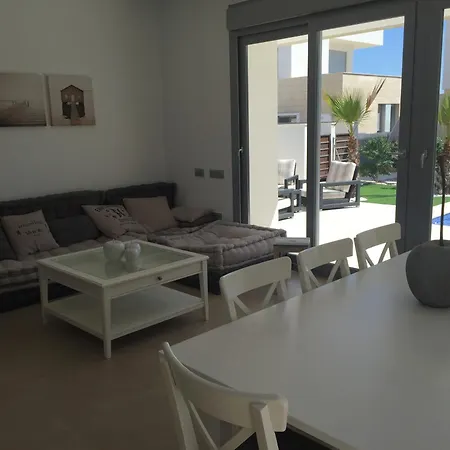 Villa 3018 Vistabella- Malibu