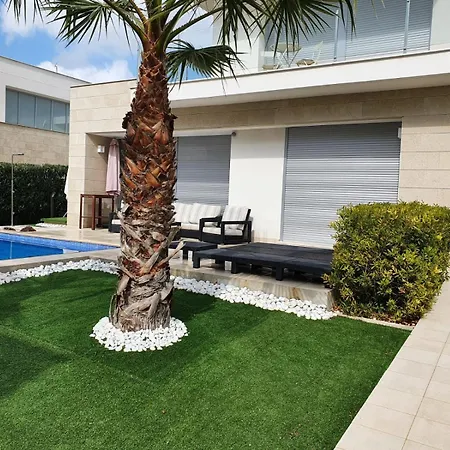 3018 Vistabella- Malibu Villa *